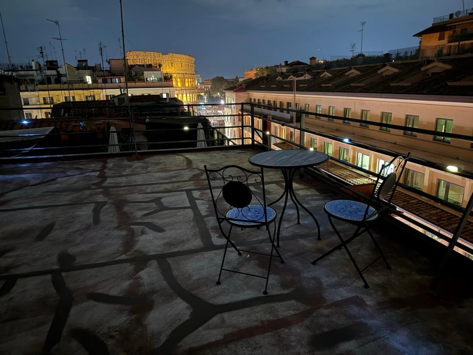 Attico Loft & Rooftop Colosseo Rom Eksteriør billede